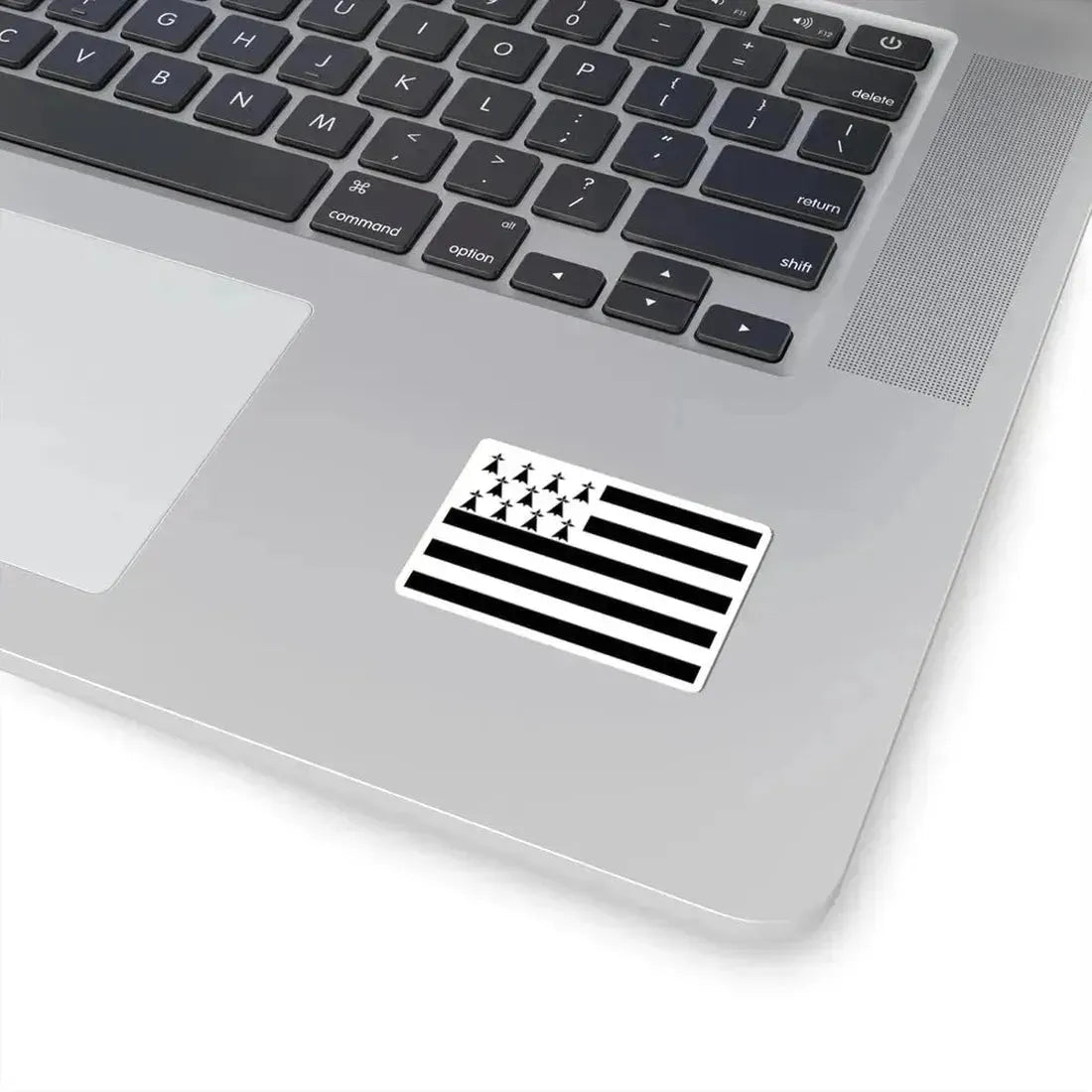 Flag of Bretagne France - STICKER Vinyl Kiss-Cut Decal - The Sticker Space