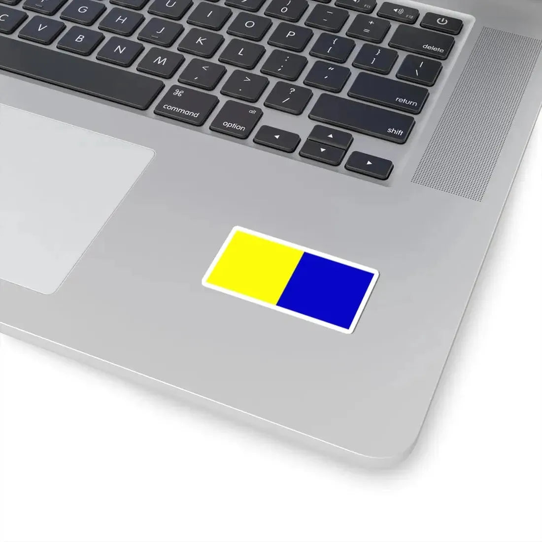 Flag of county Roscommon (Ireland) STICKER Vinyl Kiss-Cut Decal - The Sticker Space