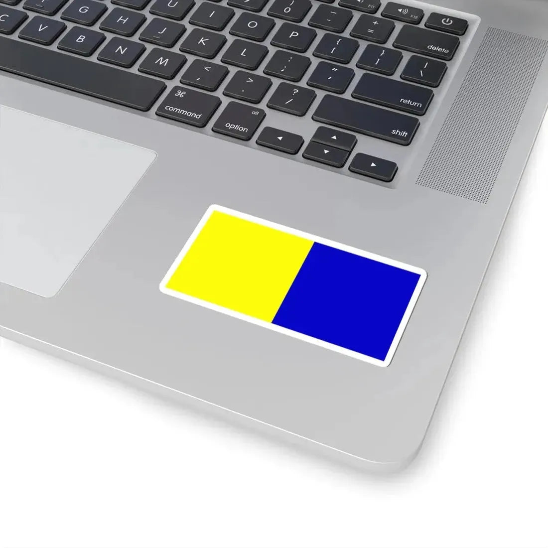 Flag of county Roscommon (Ireland) STICKER Vinyl Kiss-Cut Decal - The Sticker Space