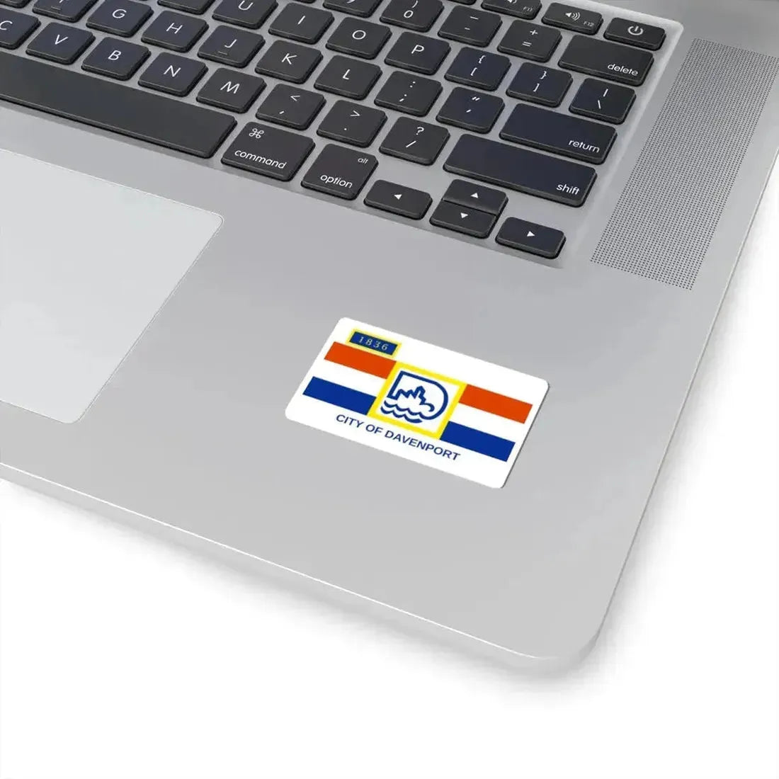 Flag of Davenport Iowa (United States) STICKER Vinyl Kiss-Cut Decal - The Sticker Space