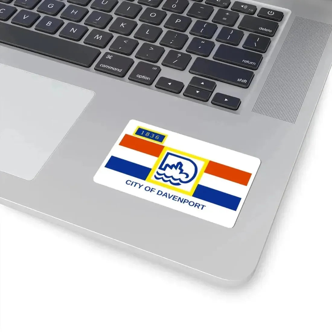 Flag of Davenport Iowa (United States) STICKER Vinyl Kiss-Cut Decal - The Sticker Space