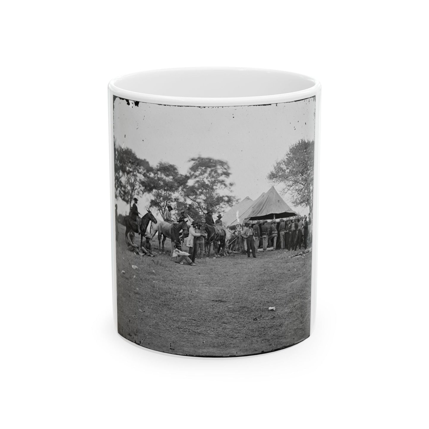 Fredericksburg, Va. Soldiers Filling Canteens (U.S. Civil War) White Coffee Mug