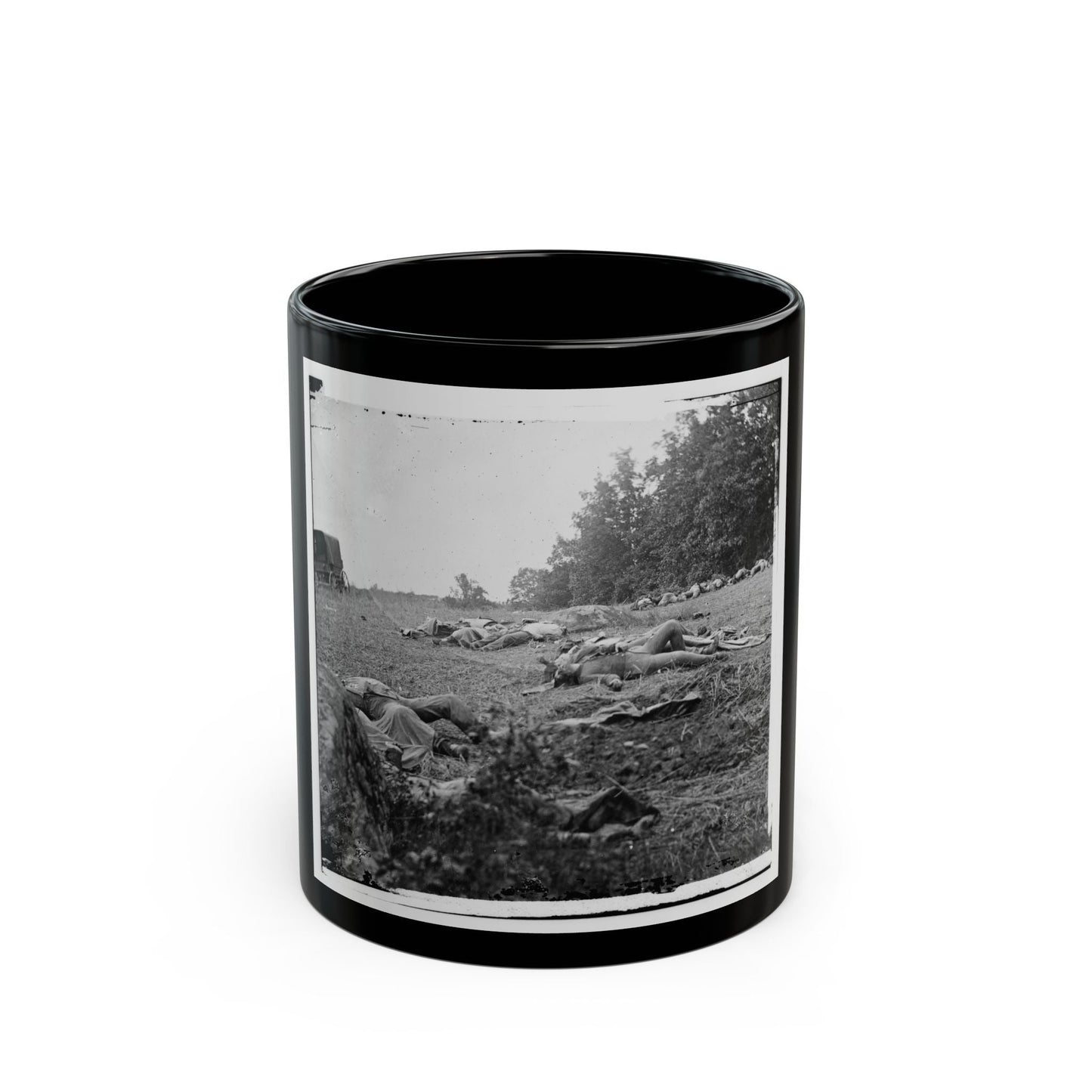 Gettysburg, Pa. Confederate Dead Gathered For Burial At The Edge Of The Rose Woods, July 5, 1863 (U.S. Civil War) Black Coffee Mug