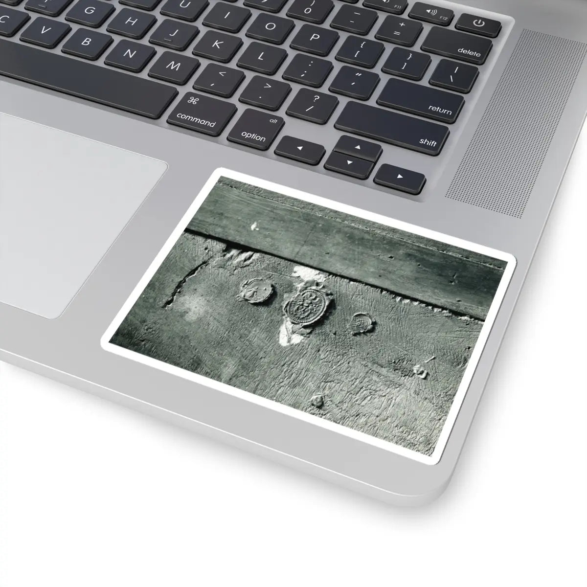 SKU:TSS-STICK-GRLMZZ-4X4-3 Sizes:4" × 4" Types:White