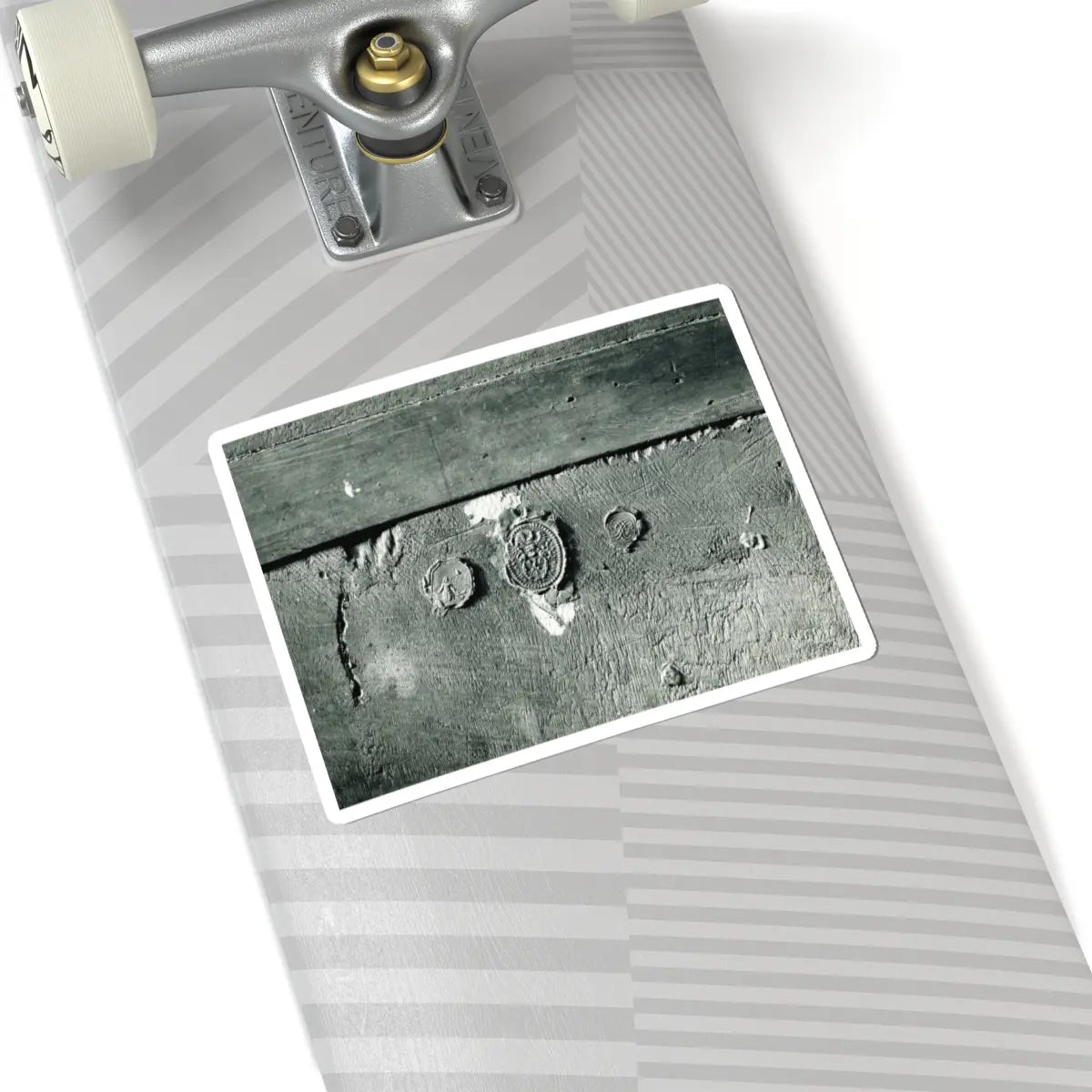 SKU:TSS-STICK-GRLMZZ-6X6-3 Sizes:6" × 6" Types:White