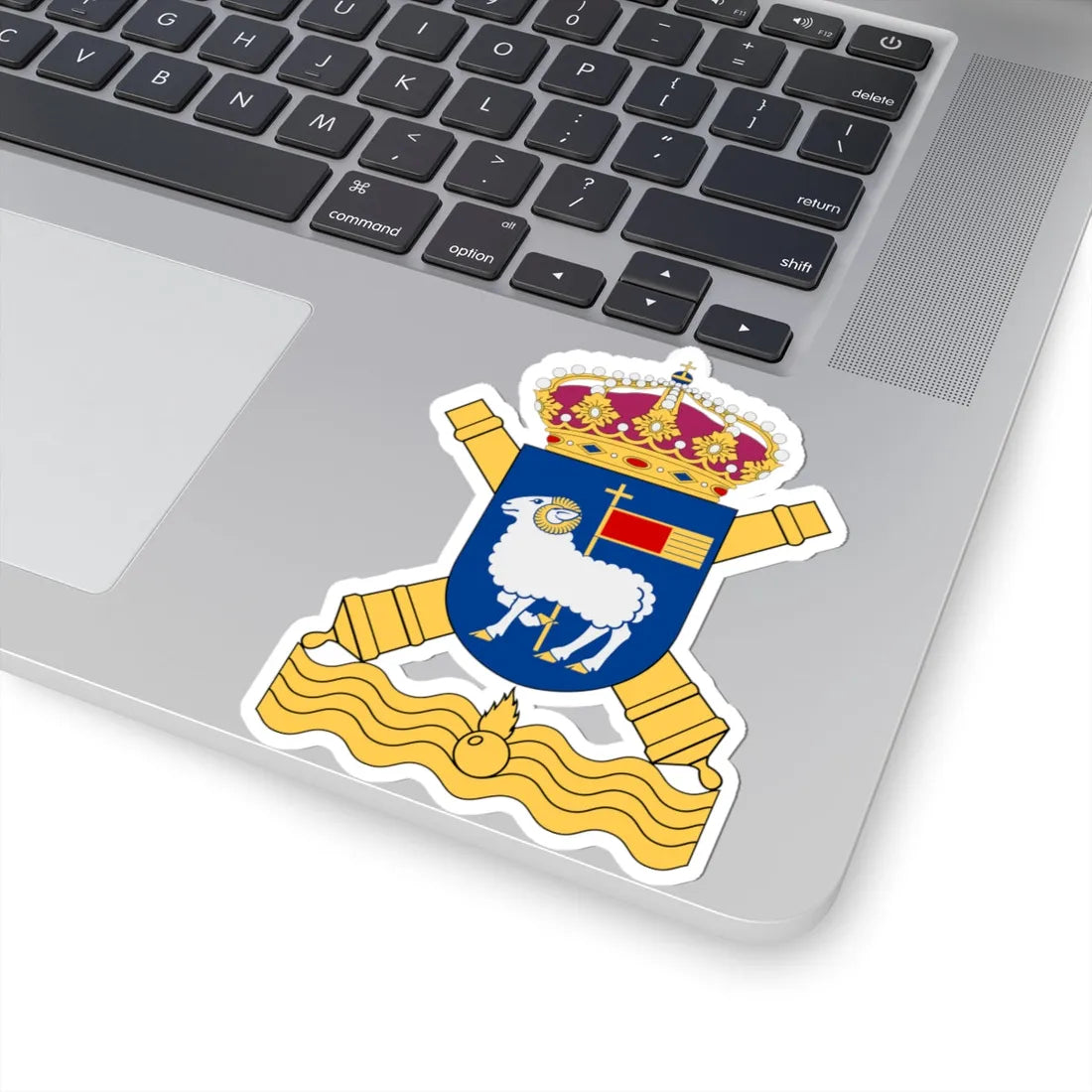 Gotlands kustartilleriregemente vapen (Sweden) (Coat of Arms) STICKER Vinyl Kiss-Cut Decal - The Sticker Space