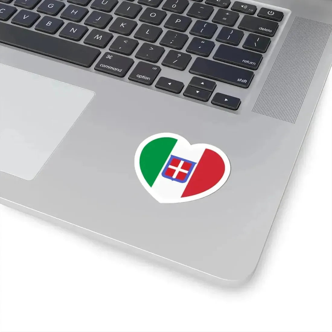 Heart Flag of Italy 1861-1946 - STICKER Vinyl Kiss-Cut Decal - The Sticker Space