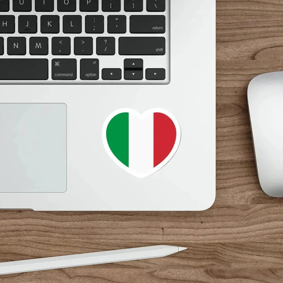 Heart Flag of Italy - STICKER Vinyl Die-Cut Decal - The Sticker Space