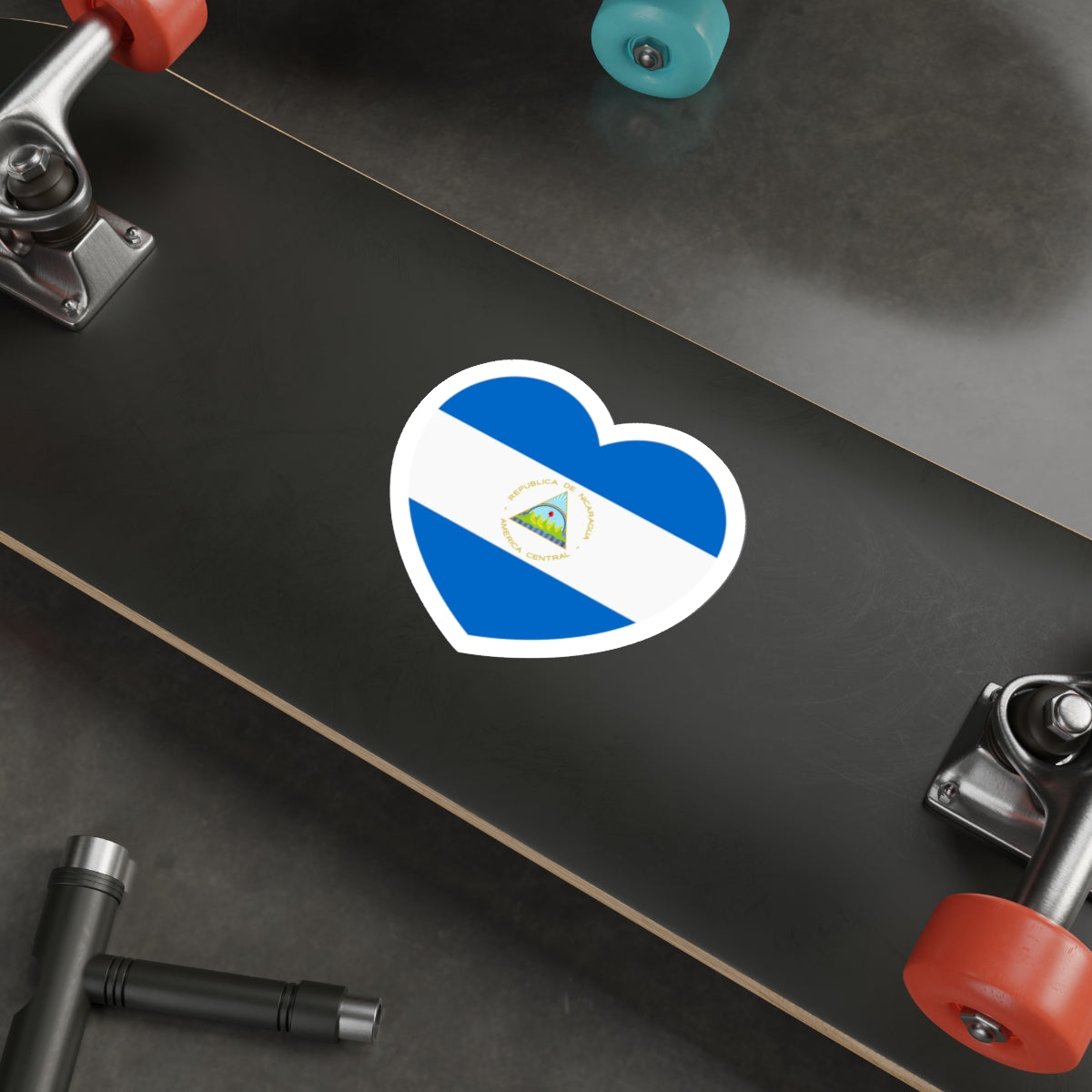 Heart Flag of Nicaragua - STICKER Vinyl Die-Cut Decal-The Sticker Space