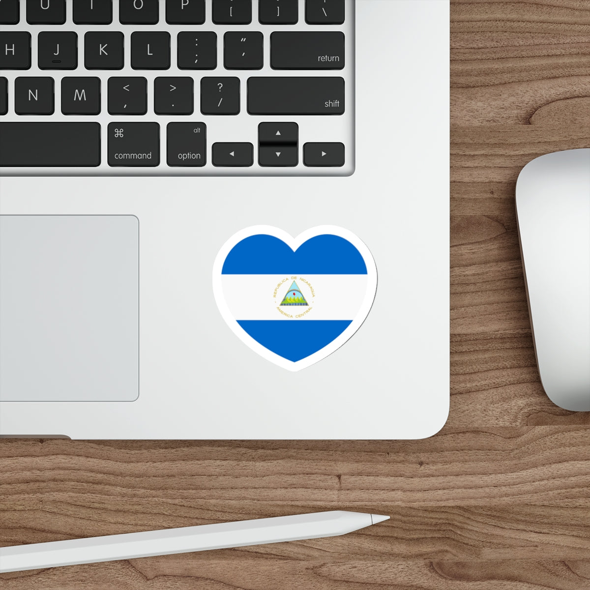 Heart Flag of Nicaragua - STICKER Vinyl Die-Cut Decal-The Sticker Space