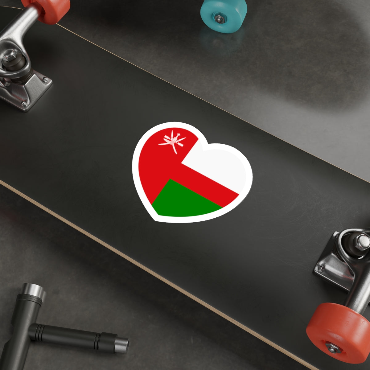 Heart Flag of Oman 1970-1995 - STICKER Vinyl Die-Cut Decal-The Sticker Space