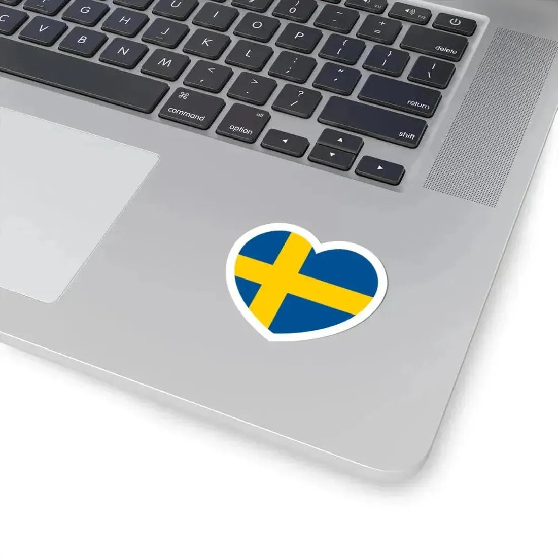 Heart Flag of Sweden - STICKER Vinyl Kiss-Cut Decal - The Sticker Space