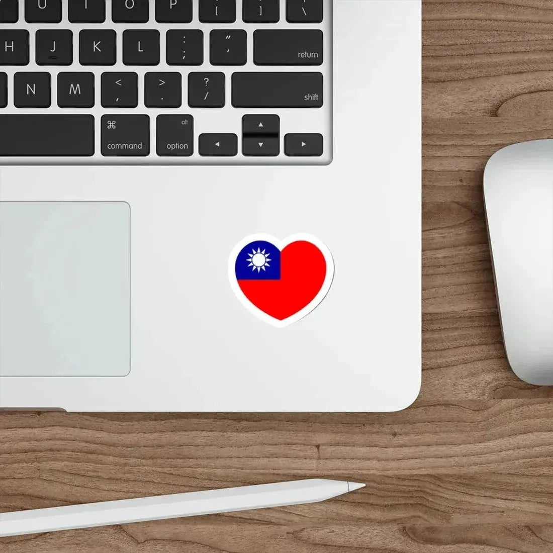 Heart Flag of Taiwan - STICKER Vinyl Die-Cut Decal - The Sticker Space