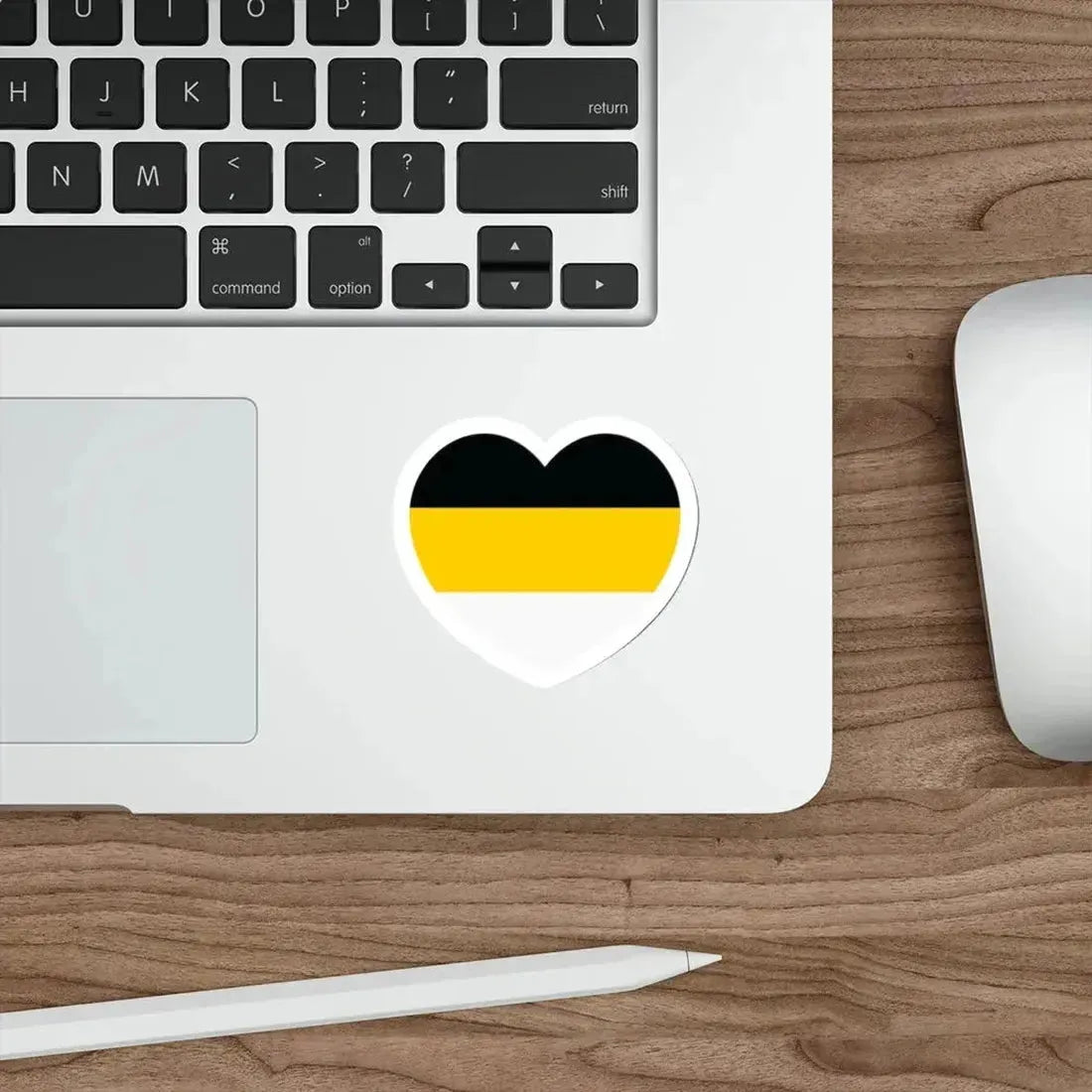 Heart Flag of the Russian Empire 1858-1896 - STICKER Vinyl Die-Cut Decal - The Sticker Space