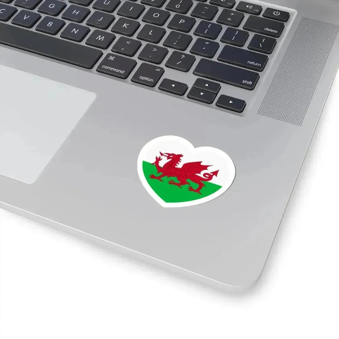 Heart Flag of Wales - STICKER Vinyl Kiss-Cut Decal - The Sticker Space