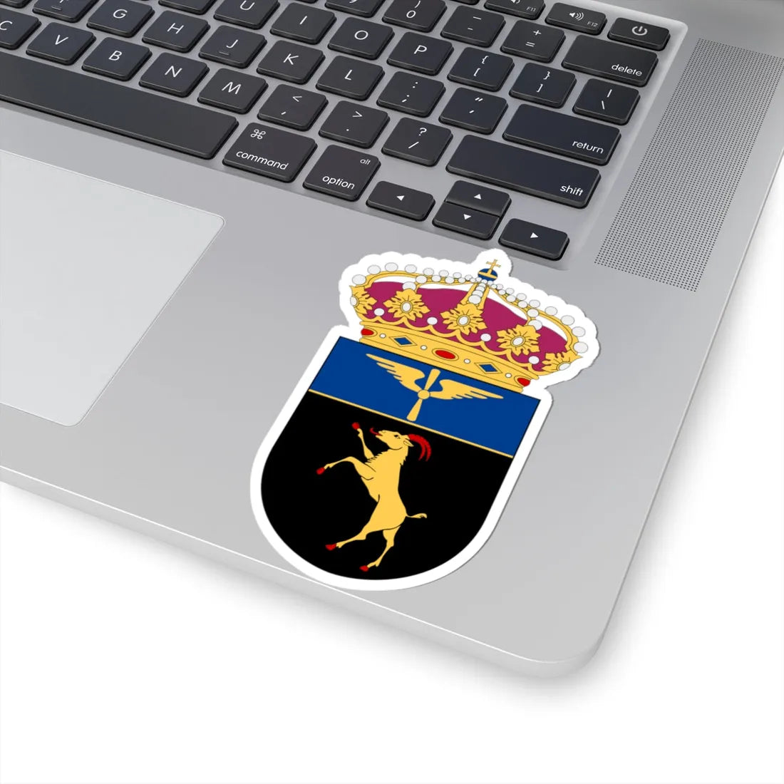 Hälsinge flygflottilj vapen (Sweden) (Coat of Arms) STICKER Vinyl Kiss-Cut Decal - The Sticker Space