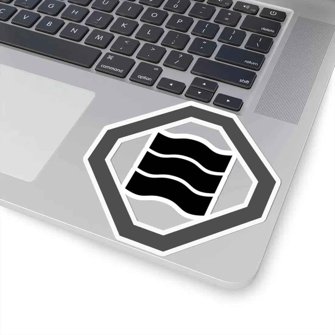 折敷に縮三文字 (Japan) (Coat of Arms) STICKER Vinyl Kiss-Cut Decal - The Sticker Space