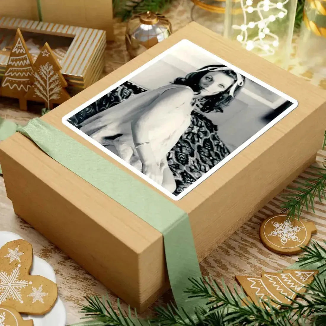 Joan Collins #644 (Vintage Female Icon) STICKER Vinyl Kiss-Cut Decal - The Sticker Space