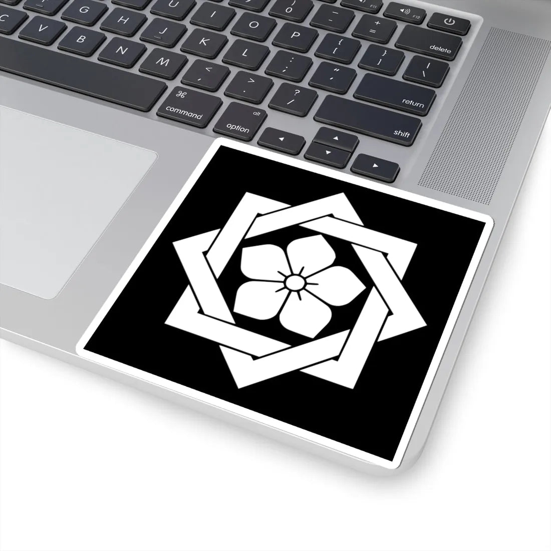 Kikyo mon (Japan) (Coat of Arms) STICKER Vinyl Kiss-Cut Decal - The Sticker Space