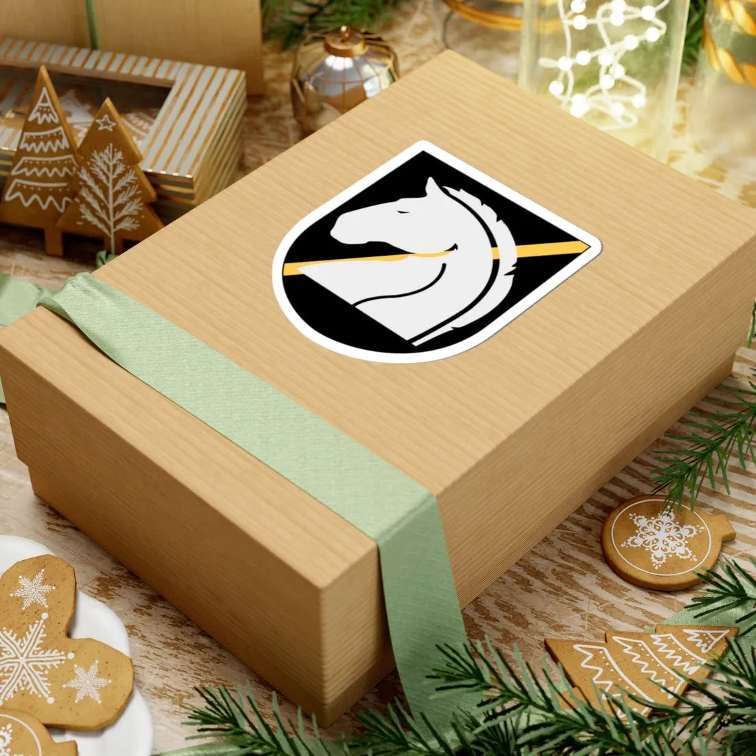 Livregementets husarer 32. underrättelsebataljonen vapen (Sweden) (Coat of Arms) STICKER Vinyl Kiss-Cut Decal - The Sticker Space