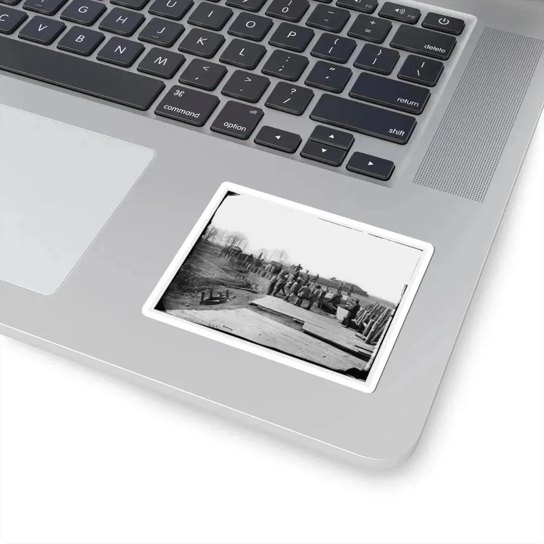 Manassas, Va. Confederate Fortifications, With Federal Soldiers 001 (U.S. Civil War) STICKER Vinyl Kiss-Cut Decal - The Sticker Space