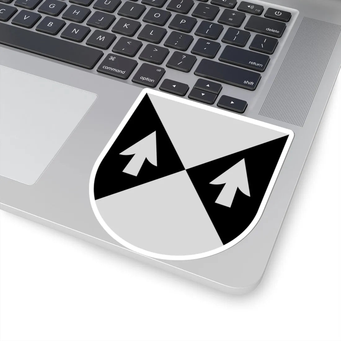 Pihtipudas.vaakuna (Finland) (Coat of Arms) STICKER Vinyl Kiss-Cut Decal - The Sticker Space