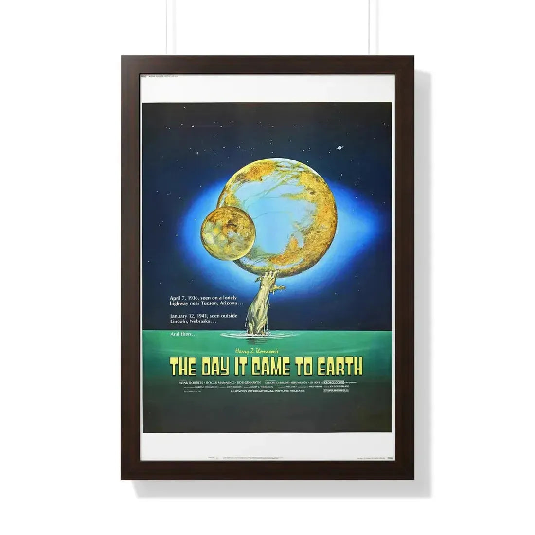 THE DAY IT CAME TO EARTH 1977 - Framed Movie Poster 20" x 30" Walnut - The Sticker Space