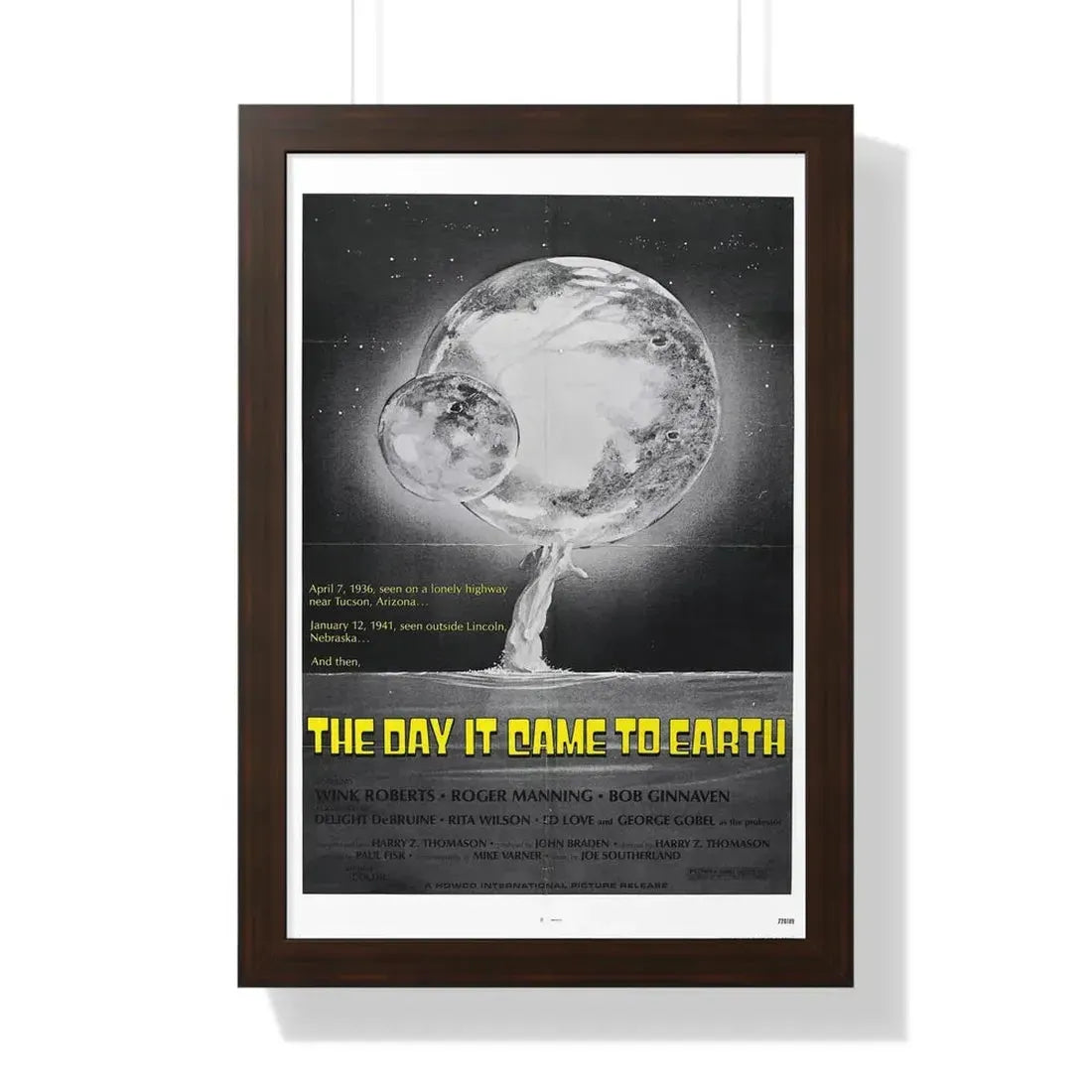 THE DAY IT CAME TO EARTH (2) 1977 - Framed Movie Poster 16″ x 24″ Walnut - The Sticker Space