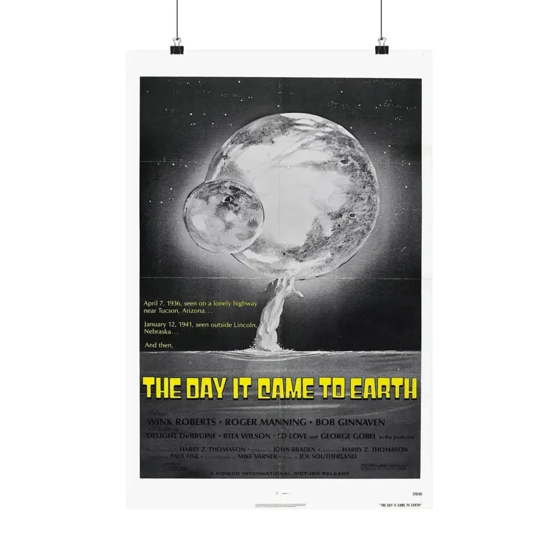 THE DAY IT CAME TO EARTH (2) 1977 - Paper Movie Poster 16″ x 24″ Matte - The Sticker Space