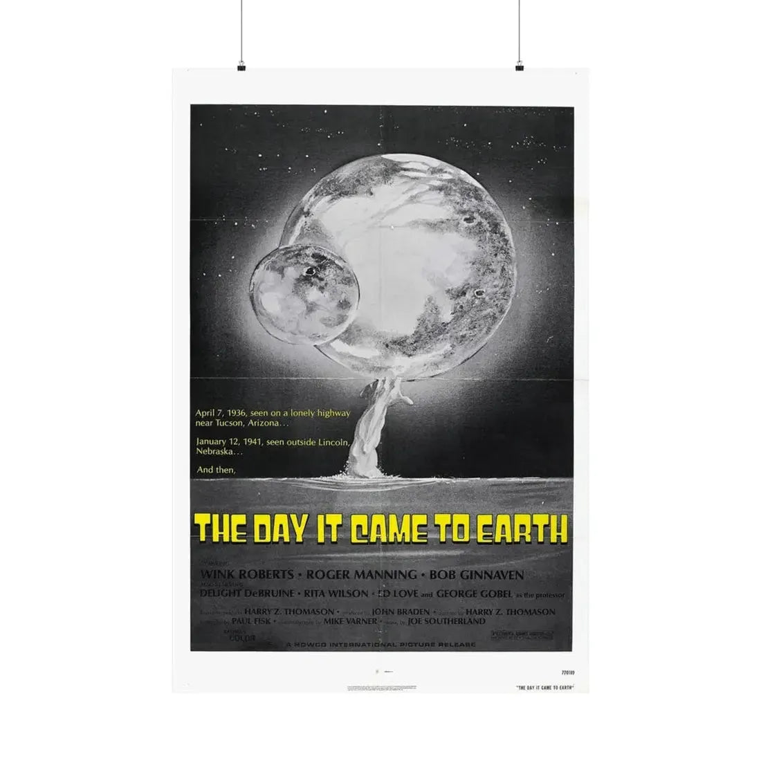 THE DAY IT CAME TO EARTH (2) 1977 - Paper Movie Poster 36" x 54" Matte - The Sticker Space