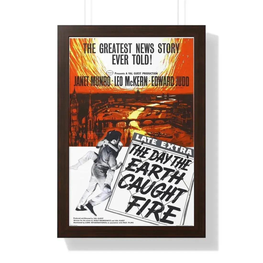 THE DAY THE EARTH CAUGHT FIRE (2) 1961 - Framed Movie Poster 16″ x 24″ Walnut - The Sticker Space