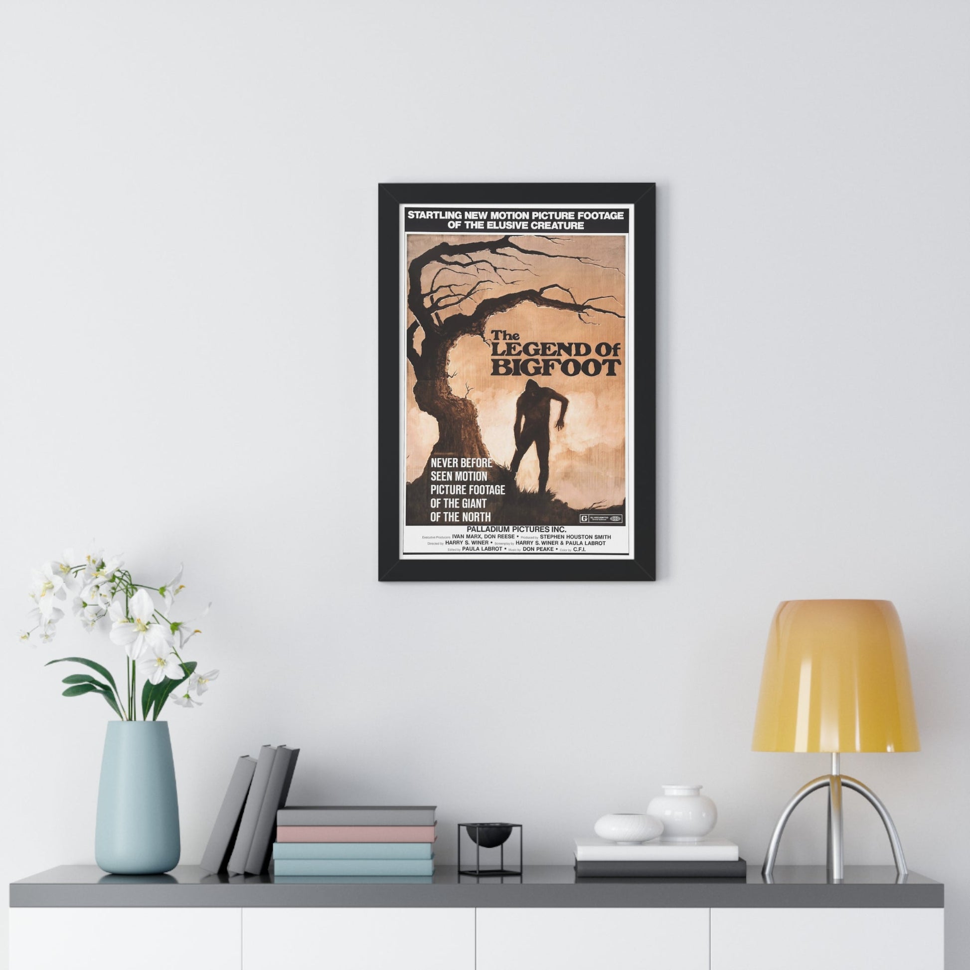 THE LEGEND OF BIGFOOT 1975 - Framed Movie Poster-The Sticker Space