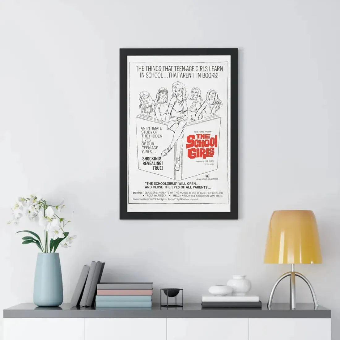 THE SCHOOLGIRLS (SCHOOLGIRL REPORT) 1970 - Framed Movie Poster - The Sticker Space
