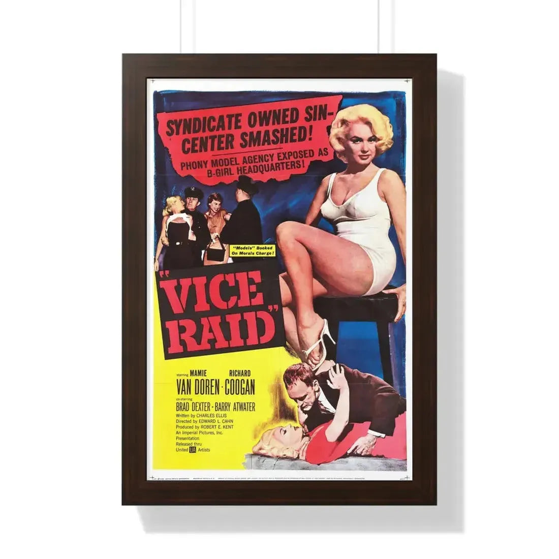 VICE RAID 1960 - Framed Movie Poster 16″ x 24″ Walnut - The Sticker Space