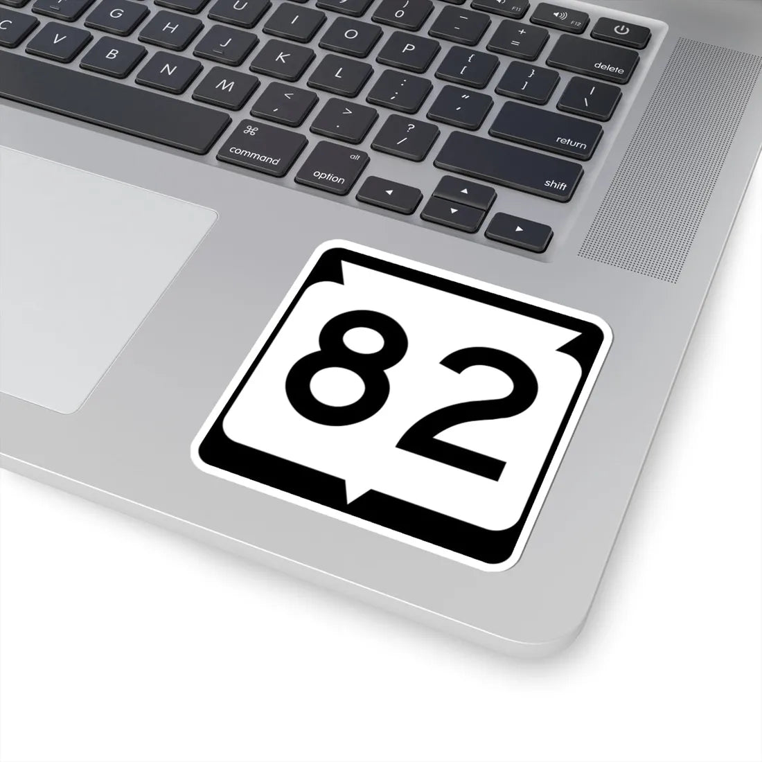 WIS 82 (Wisconsin) (Road Sign) STICKER Vinyl Kiss-Cut Decal - The Sticker Space